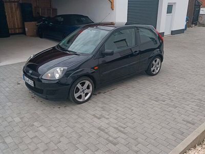 gebraucht Ford Fiesta 