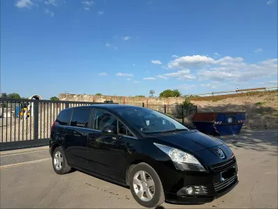 Gebraucht Peugeot 5008 110 PS (80 kW) 2010 Schwarz Van / Kleinbus