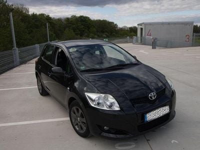 Second-hand Toyota Auris Luna 97 CP (71 kW) 2007 Negru Hatchback