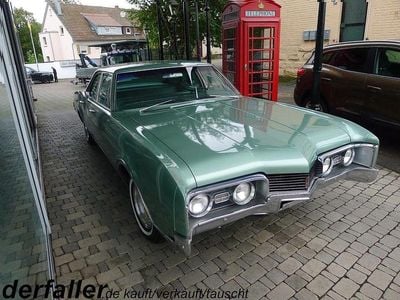 Gebraucht Oldsmobile Delta 88 375 PS (275 kW) 1967 Grün Limousine