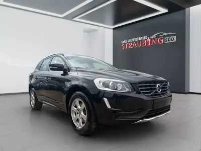 Gebraucht Volvo XC60 Momentum 181 PS (133 kW) 2015 Schwarz SUV