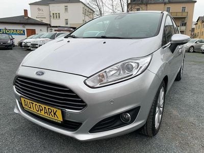 Usata Ford Fiesta Titanium 101 CV (74 kW) 2016 Argento Berlina
