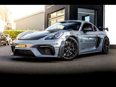 Porsche 718 Cayman GT4