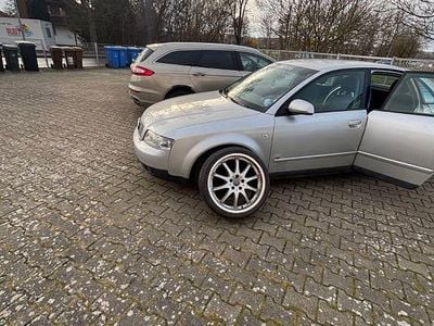 Gebraucht Audi A4 131 PS (96 kW) 2003 Silber Limousine