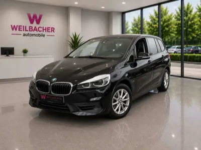 Gebraucht BMW 218 140 PS (102 kW) 2018 Saphirschwarz Van / Kleinbus