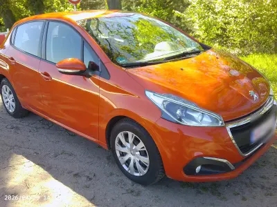Usata Peugeot 208 82 CV (60 kW) 2016 Rosso Utilitaria