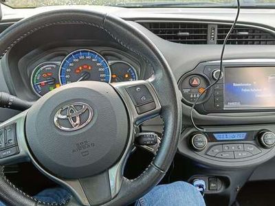 gebraucht Toyota Yaris Hybrid Yaris1.5 VVT-i Comfort