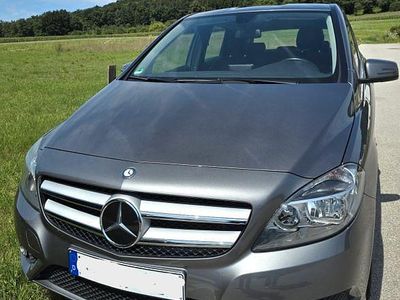 Mercedes B200