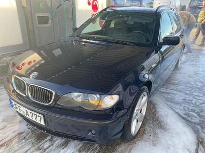 Gebraucht BMW 330 204 PS (150 kW) 2005 Blau Kombi