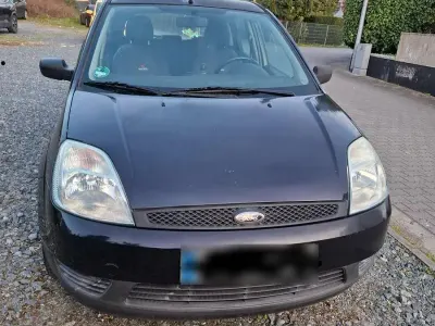 Używany Ford Fiesta 80 KM (58 kW) 2002 Czarny Hatchback