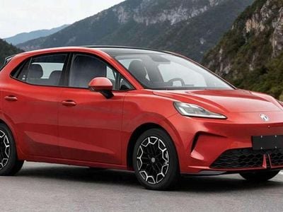 Nuova MG MG4 EV 110 kW (150 CV) 2026 Rosso Utilitaria