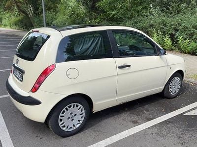 Lancia Ypsilon