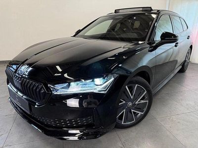 Ebony schwarz Gebraucht 2025 Skoda Superb SportLine Kombi | 49.980 € (Etwas zu teuer)