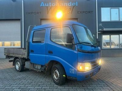 Gebraucht Toyota Dyna 109 PS (80 kW) 2011 Blau Abholung