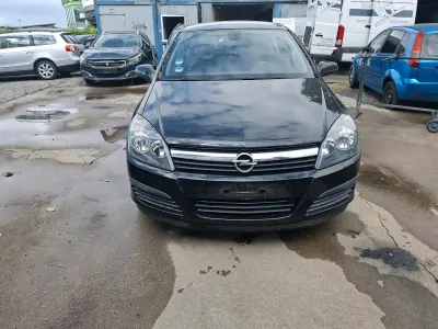 Brugt Opel Astra 140 HK (102 kW) 2006 Sort Sedan