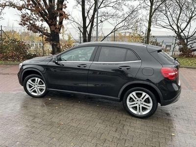Mercedes GLA180