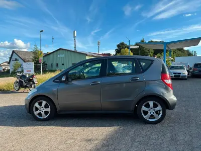 Gebraucht Mercedes A160 95 PS (69 kW) 2010 Grau Kleinwagen