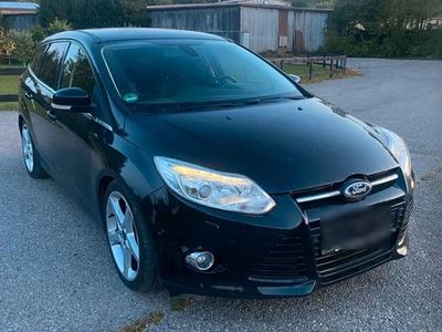 Gebraucht Ford Focus 150 PS (110 kW) 2012 Schwarz Kombi