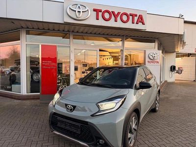 Schwarz Gebraucht 2024 Toyota Aygo X X-plore SUV | 18.900 € (Fairer Preis)