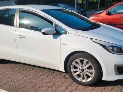 Gebraucht Kia Ceed 136 PS (100 kW) 2016 Weiß Kleinwagen