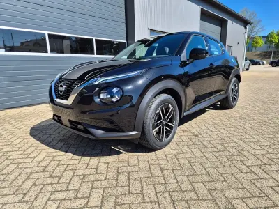 Neu Nissan Juke N-Connecta 114 PS (83 kW) 2026 Pearl black SUV