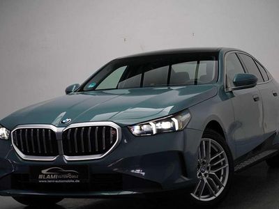 Gebraucht BMW 520 Sport Line 197 PS (144 kW) 2024 Cape york grün Limousine