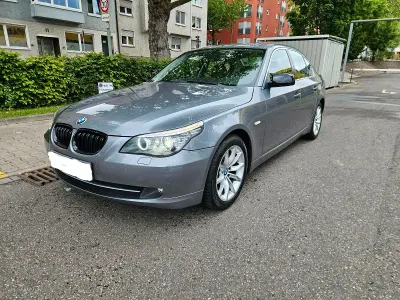 Gebraucht BMW 525 218 PS (160 kW) 2008 Grau Limousine