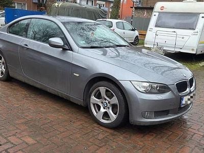 Gebraucht BMW 320 170 PS (125 kW) 2010 Grau Coupé