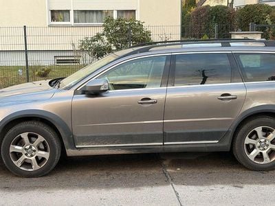 Gebraucht Volvo XC70 Summum 181 PS (133 kW) 2009 Gold Kombi