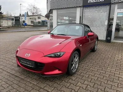 Neu Mazda MX5 Exclusive-Line 132 PS (97 kW) 2025 Rot Cabrio