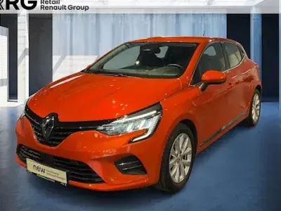 Usata Renault Clio V Intens 91 CV (66 kW) 2022 Arancione Berlina