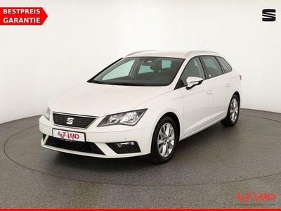 Weiß Gebraucht 2017 Seat Leon ST Ecomotive Kombi | 17.950 €