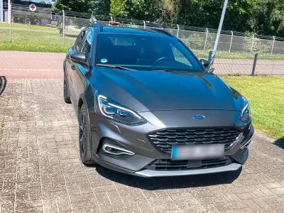 Gebraucht Ford Focus 182 PS (133 kW) 2019 Grau Kleinwagen