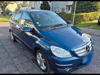Gebraucht Mercedes B200 136 PS (100 kW) 2008 Blau Van / Kleinbus