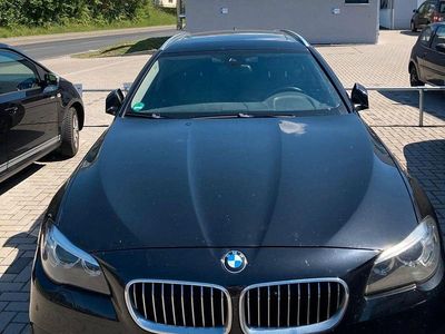 Gebraucht BMW 525 Sport Line 218 PS (160 kW) 2014 Schwarz Kombi
