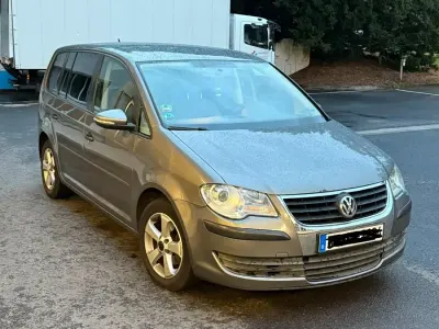 Gebraucht VW Touran 105 PS (77 kW) 2009 Grau Van / Kleinbus