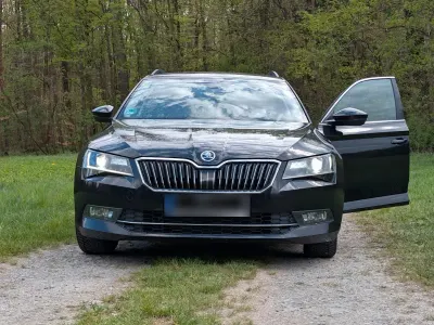 Gebraucht Skoda Superb Style 190 PS (139 kW) 2016 Schwarz Kombi