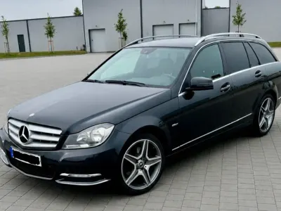 Gebraucht Mercedes 300 Avantgarde 170 PS (125 kW) 2011 Schwarz Kombi