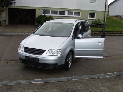 gebraucht VW Touran 1.6 FSI 115PS, BJ2003 Silber met.