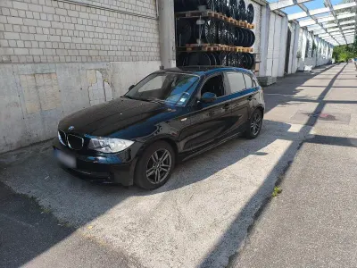 Gebraucht BMW 116 Lifestyle 122 PS (89 kW) 2010 Schwarz Kleinwagen