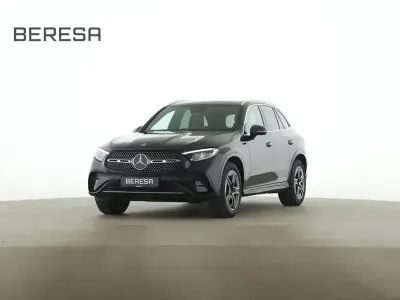 Używany Mercedes GLC200 AMG 163 KM (119 kW) 2026 Szary SUV