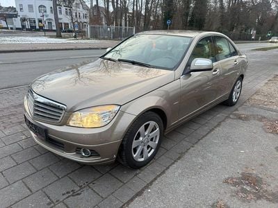 Gold Gebraucht 2009 Mercedes C180 Elegance Limousine | 5.900 €