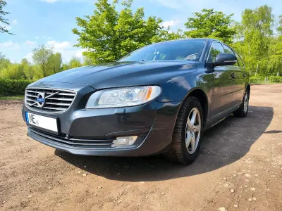 Gebraucht Volvo V70 Standard 150 PS (110 kW) 2016 Blau Kombi
