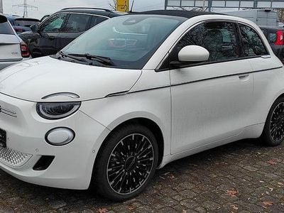 Gebraucht Fiat 500e La Prima 86 kW (118 PS) 2022 Arktis weiß Cabrio