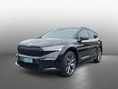 Gebraucht Skoda Enyaq iV SportLine 131 kW (179 PS) 2023 Blackmagic perleffekt SUV