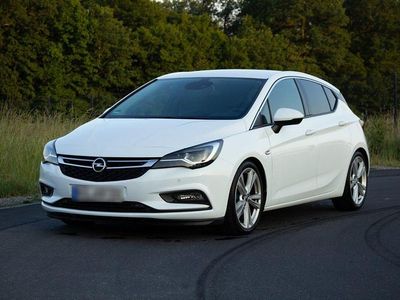Gebraucht Opel Astra 200 PS (147 kW) 2017 Weiß Limousine