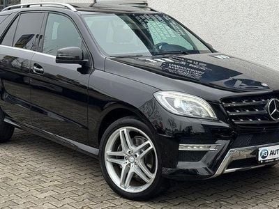 Schwarz Gebraucht 2013 Mercedes ML350 AMG SUV | 23.900 € (Etwas zu teuer)