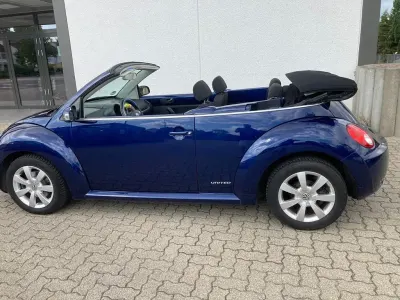 Gebraucht VW New Beetle Cabriolet United 105 PS (77 kW) 2009 Blau Cabrio