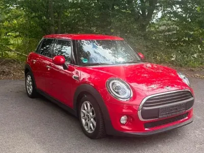 Gebraucht Mini ONE 102 PS (75 kW) 2019 Rot Kleinwagen