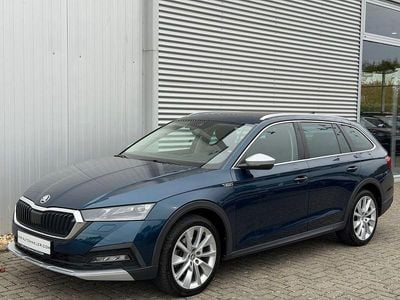 Lavablau Gebraucht 2023 Skoda Octavia Scout 4x4 Kombi | 24.950 € (Superpreis)